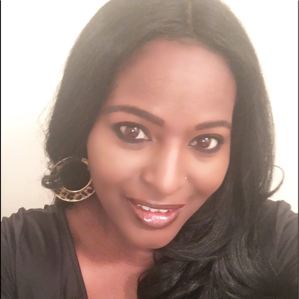 Meet your Posher, Lasonia
